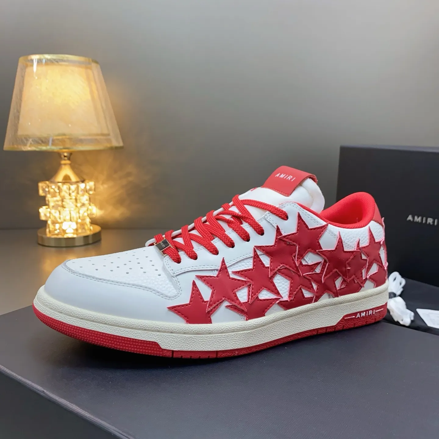 p620🐮🐮AMIRI 💧🌳Couple model💎 The latest The Pacific series Couple model Bone Star Casual sneakers Skateboard shoes ✔️ AMIRI's Pacific shoes are a sneaker that combines luxury and street style. Many celebrities and Internet celebrities have the same style. Its design and workmanship are very elegant. Made of high-grade cow leather, soft to the touch and highly durable 💘💍Fabric: Original customized imported first-layer cowhide 💘💍Inner lining: Original customized breathable mesh lining 💘💍Feet: Original injection molded one-piece, comfortable and wear-resistant without tiring the feet 💘💍Outsole: Original 1:1 molded three-color sole Original outsole 💘💍Sole thickness: 3CM 💘💍Size: Female 35-40 Male 39-46 💘💍price; top version 💦Special remarks Remark: (Female size 34 40. Men’s size 38 45 46 is customized and cannot be returned or exchanged) Please note when placing an order! Thank you🤝🤝
